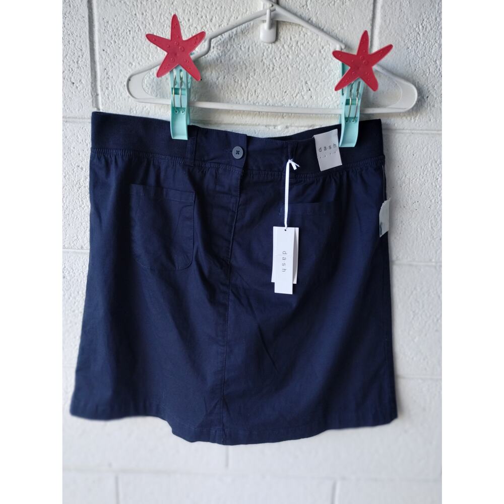 Size large skirt built in shorts